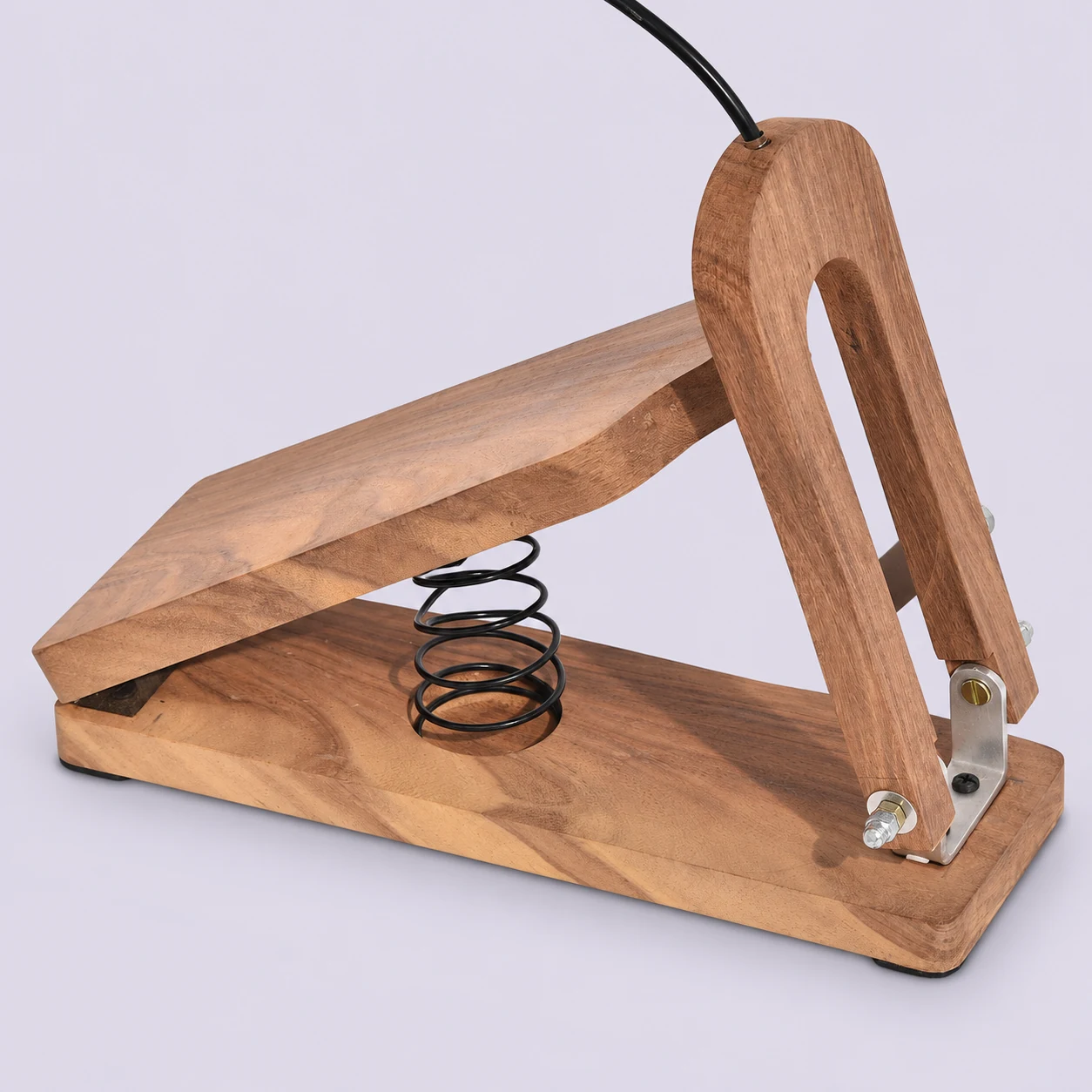 Solid-wood shruti box foot pedal, side profile